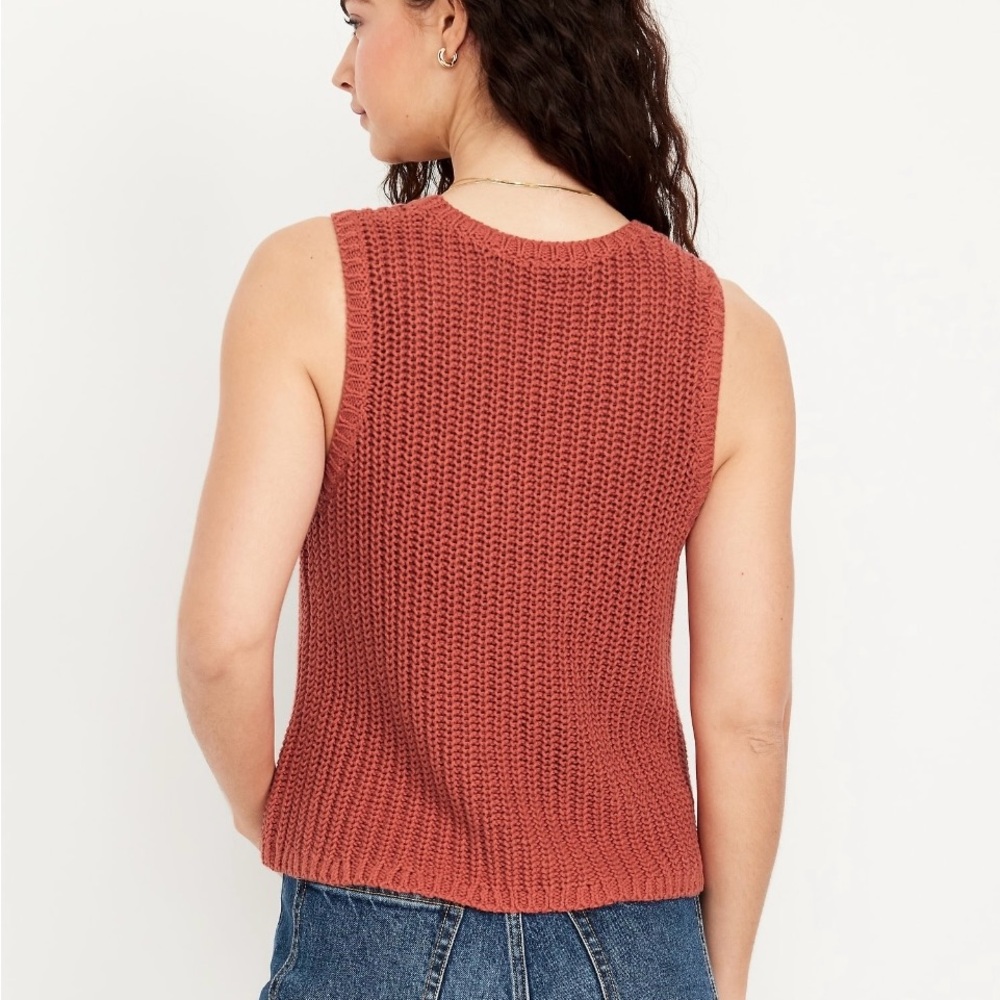 Old Navy Women's Rust Sleeveless Sweater - Picture 2 of 6